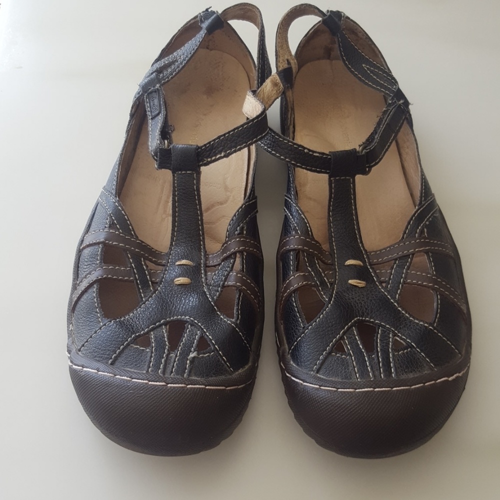 J-41 Adventure On Leather Shoes Size 10M